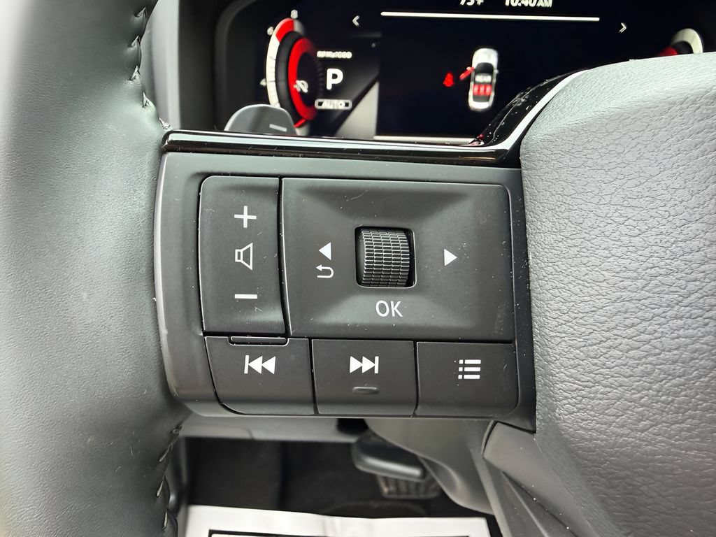 Used 2025 Nissan Rogue SL w/ Tech Package AWD/4WD image 18