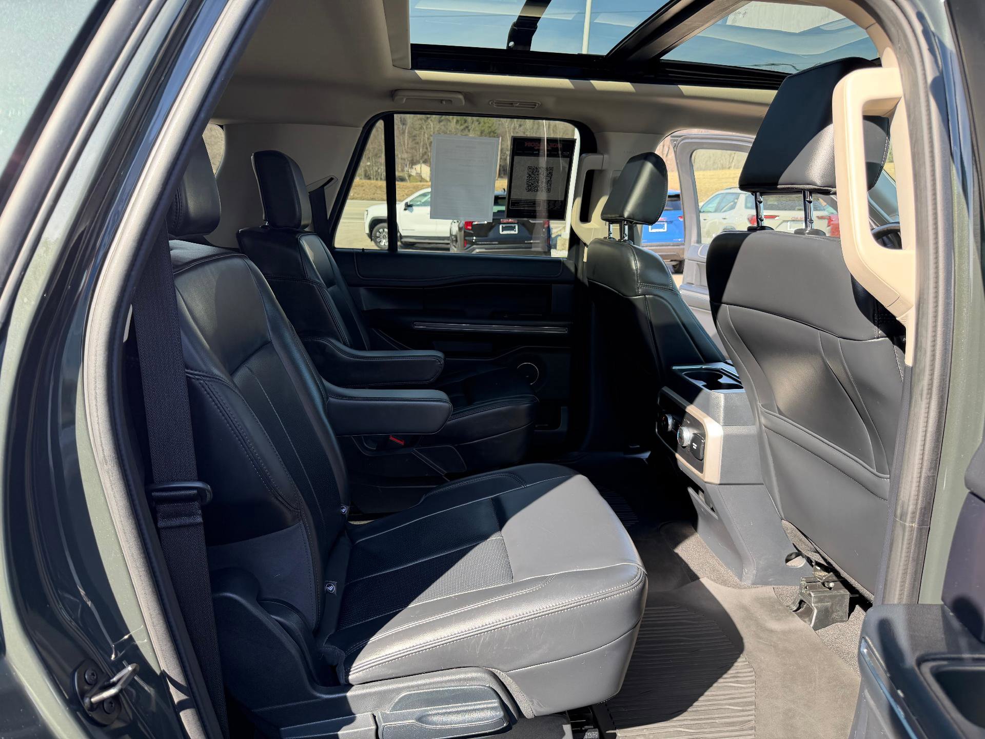 Used 2023 Ford Expedition Max XLT image 42