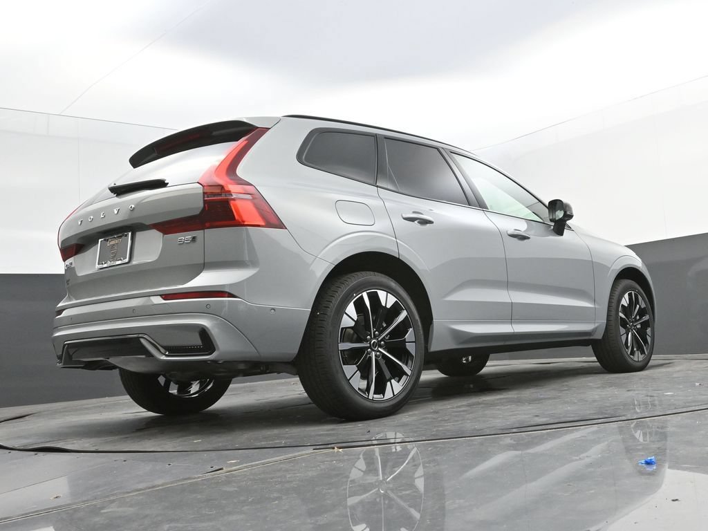 New 2026 Volvo XC60 B5 Plus w/ Protection Package Premier AWD/4WD image 25