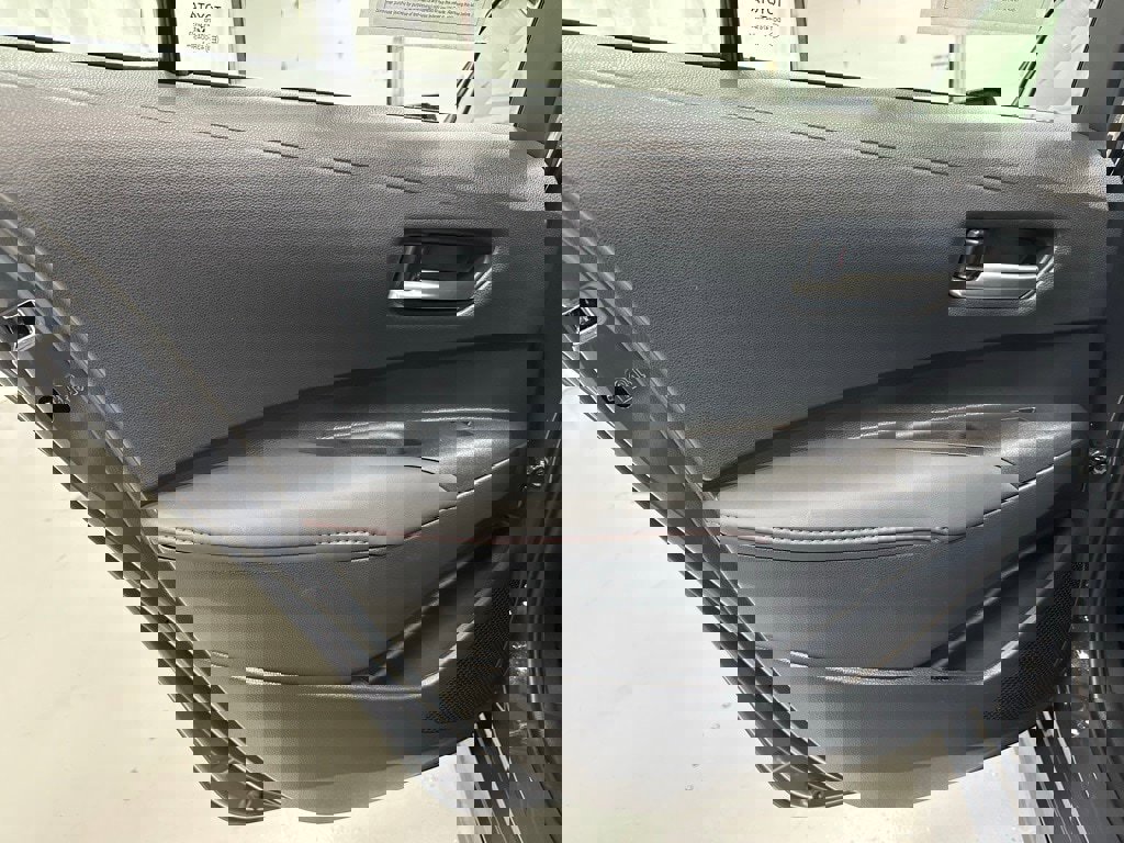 Used 2025 Toyota Corolla XSE image 32