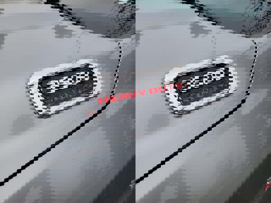 Used 2023 RAM 3500 Limited image 3