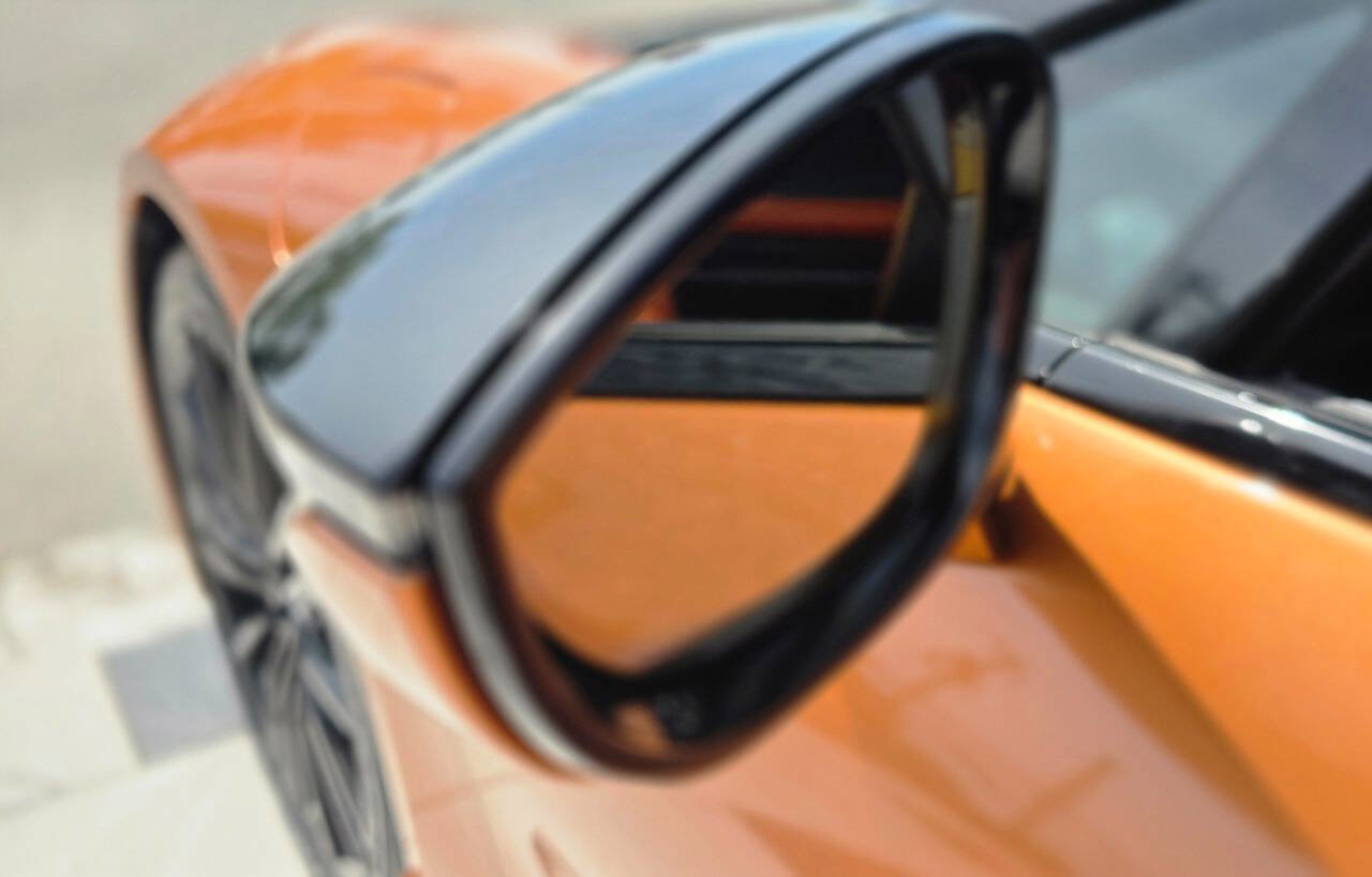 Used 2019 BMW i8 Roadster image 38