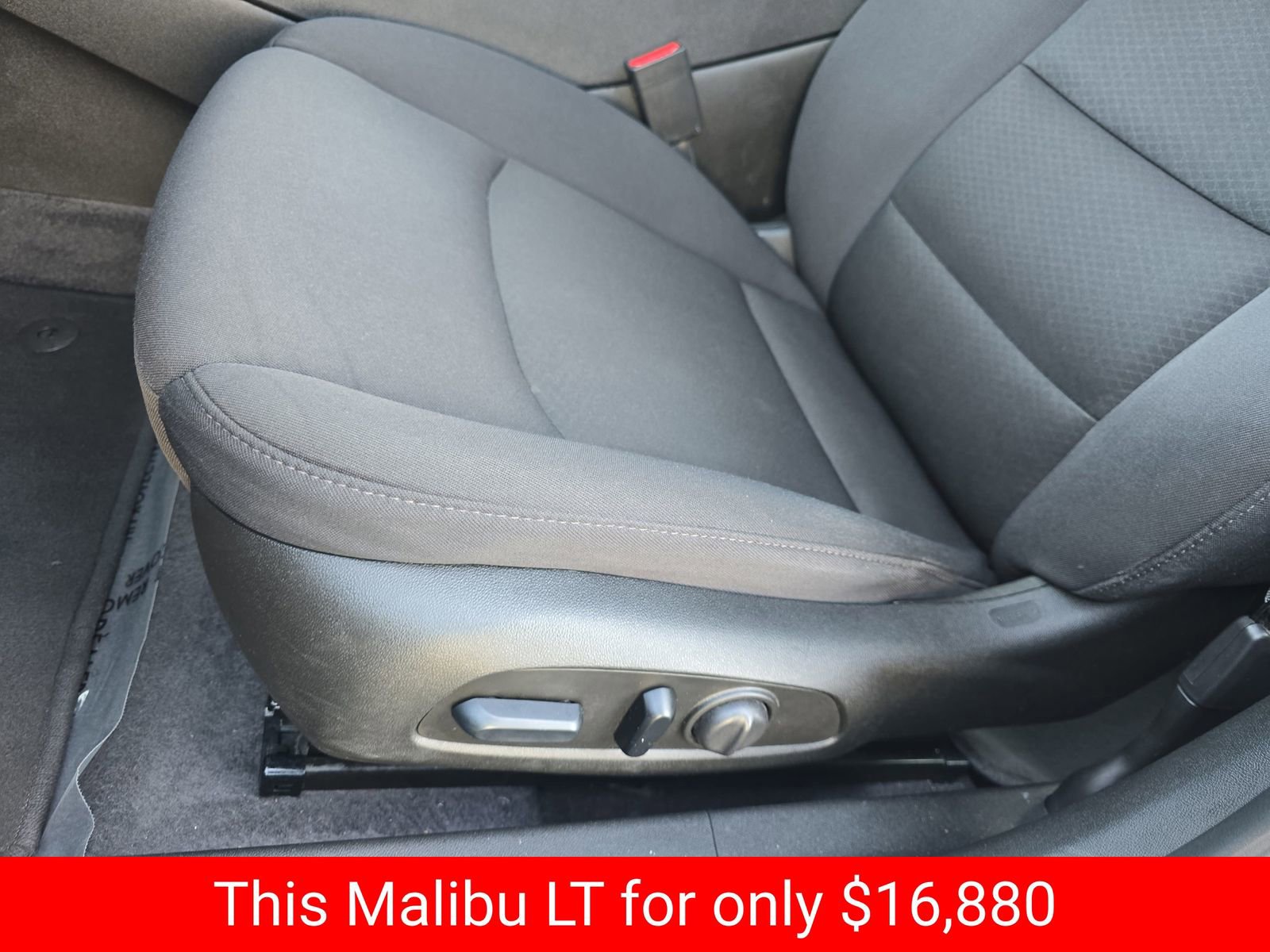 Used 2023 Chevrolet Malibu LT image 35