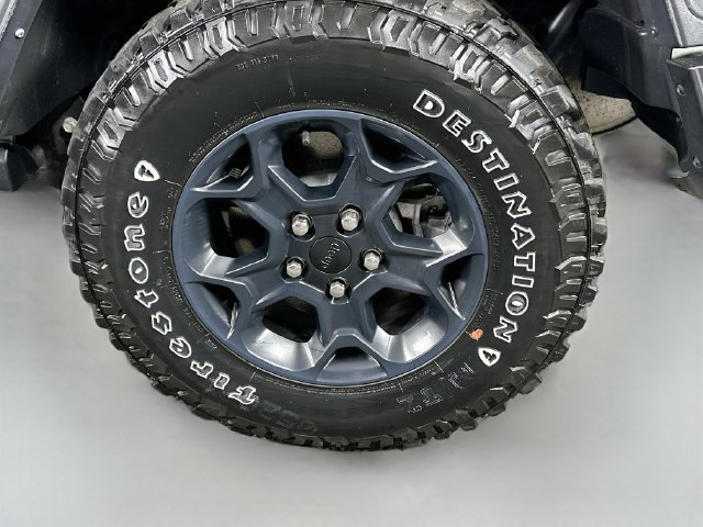 Used 2023 Jeep Wrangler Unlimited w/ Sun & Screen Package AWD/4WD image 31