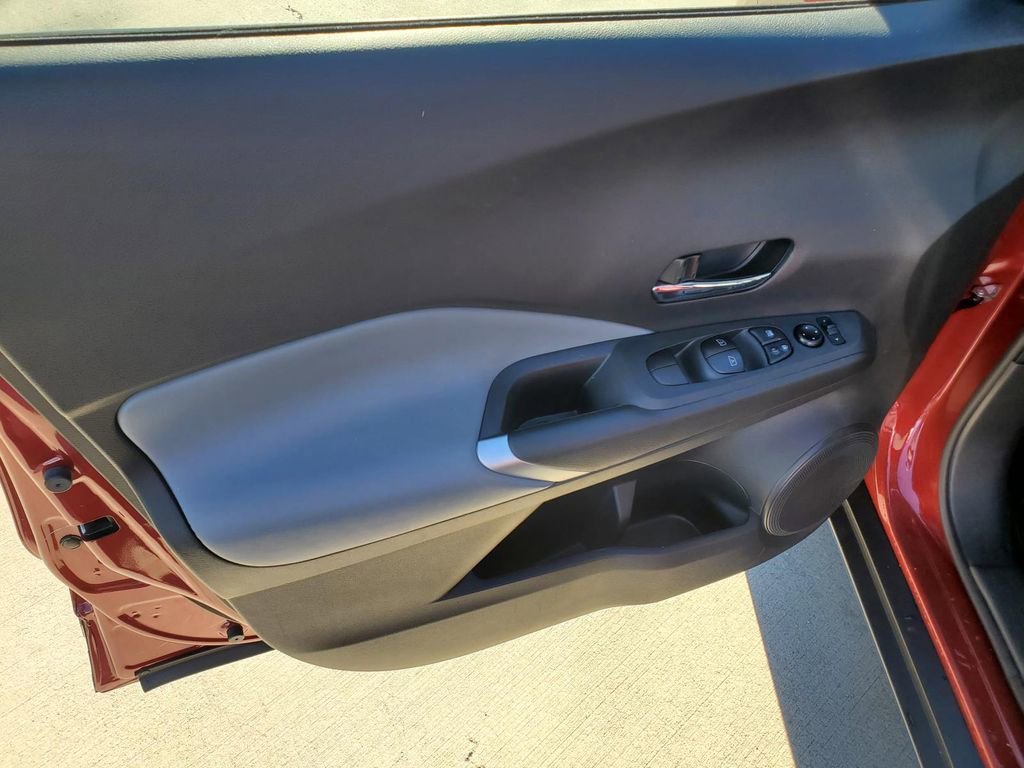 Certified 2023 Nissan Kicks SR w/ SR Premium Package image 18