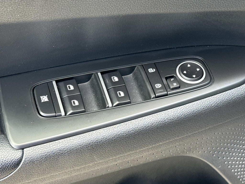 Used 2024 Kia Forte LX FWD image 17