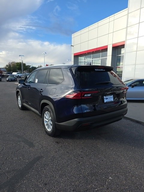 New 2026 Toyota Grand Highlander XLE image 3