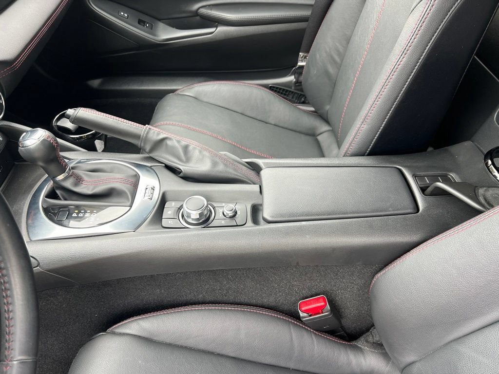 Used 2019 MAZDA MX-5 Miata Grand Touring RWD image 21