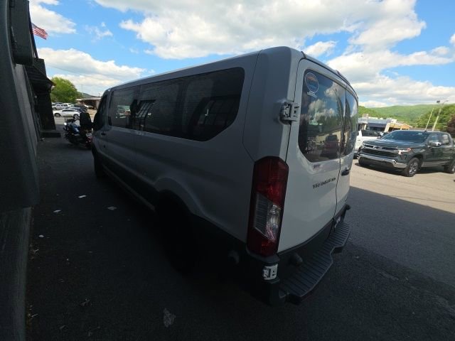 Used 2017 Ford Transit 350 XLT RWD image 4