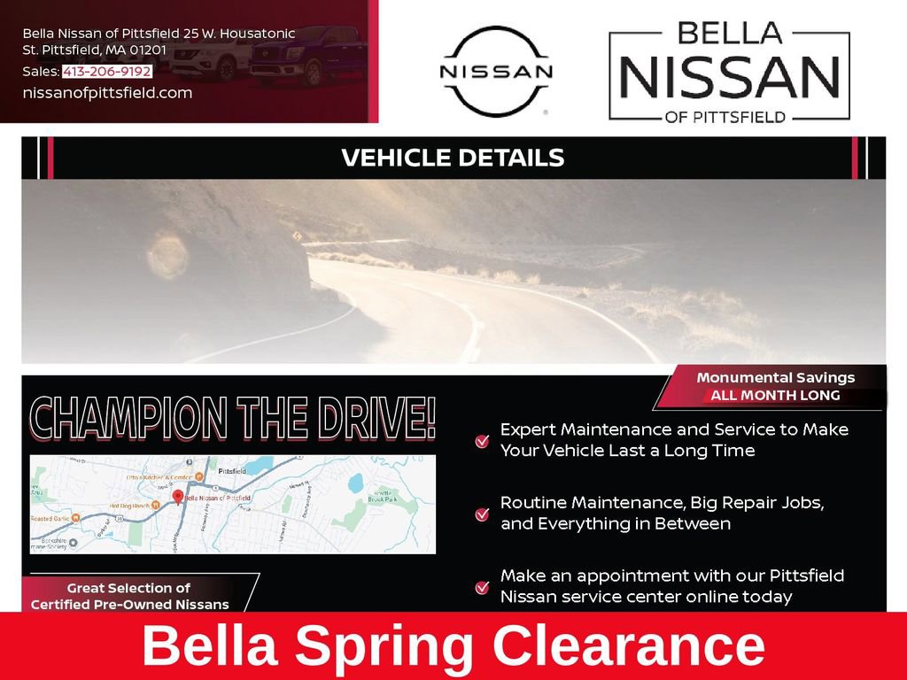 Used 2015 Toyota Sienna XLE w/ XLE Navigation Package image 2