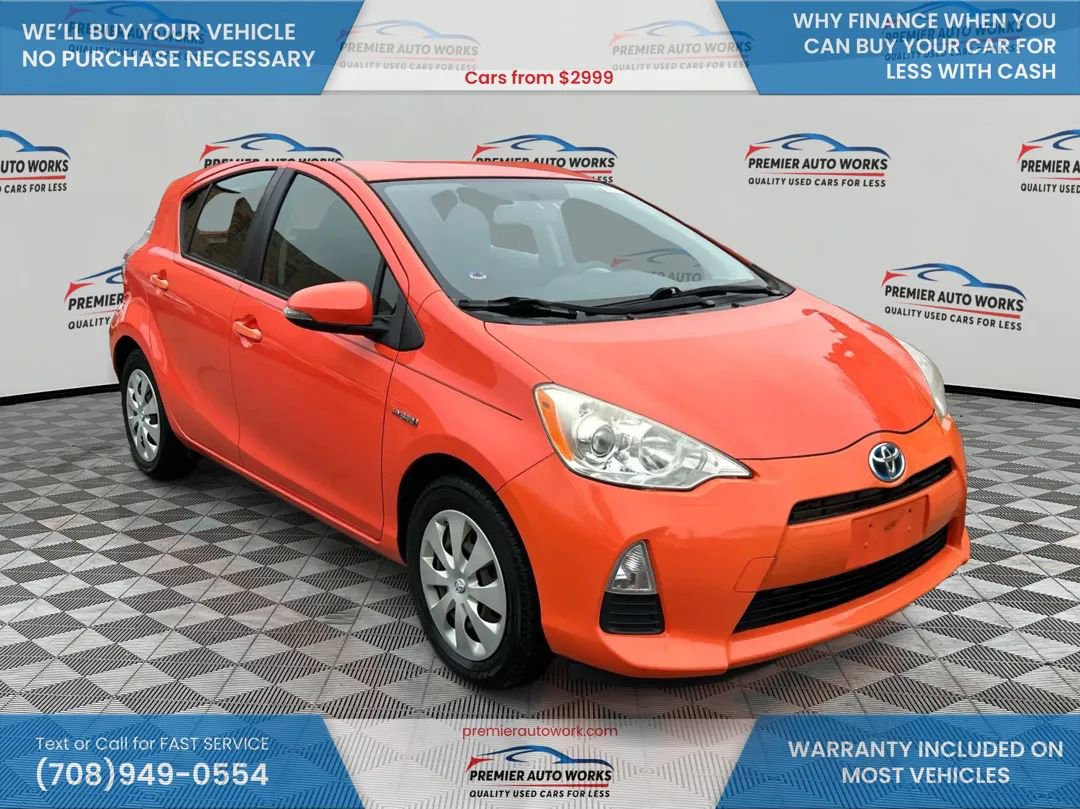 Used 2013 Toyota Prius C Three image 3