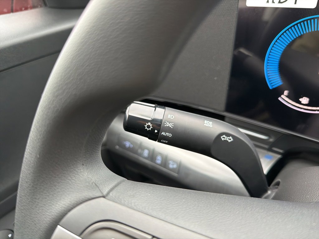 New 2026 Hyundai Kona SE image 28