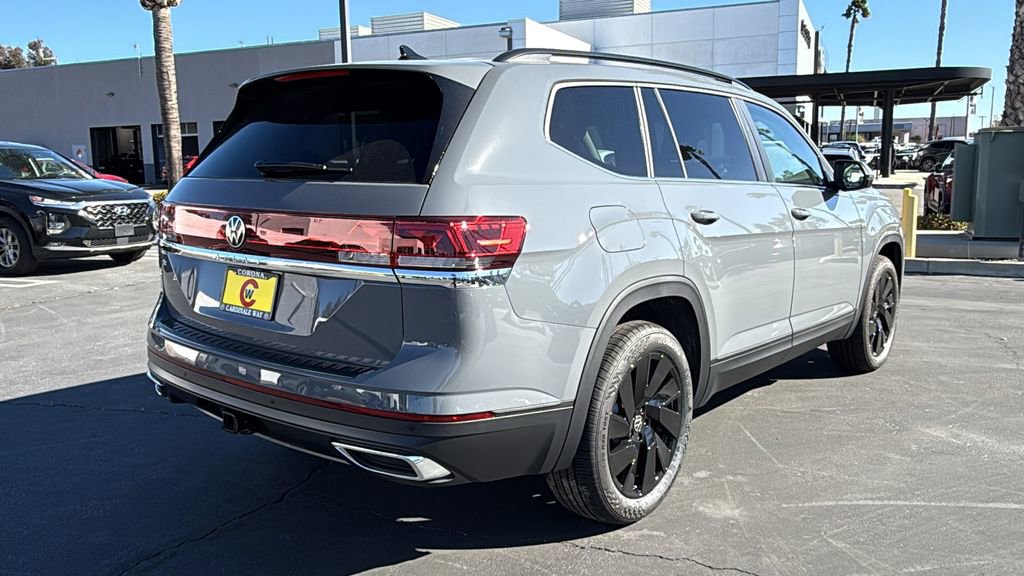 New 2026 Volkswagen Atlas SE FWD image 3