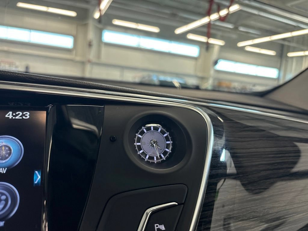 Used 2017 Buick Envision Essence AWD/4WD image 12