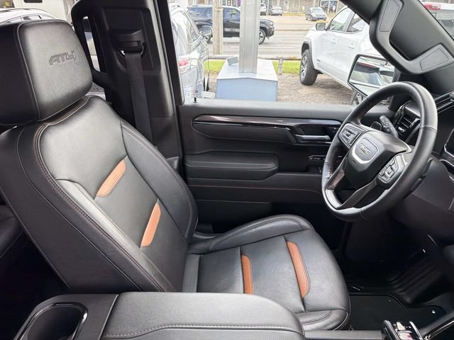 Used 2025 GMC Sierra 1500 AT4 w/ AT4 Premium Package AWD/4WD image 14