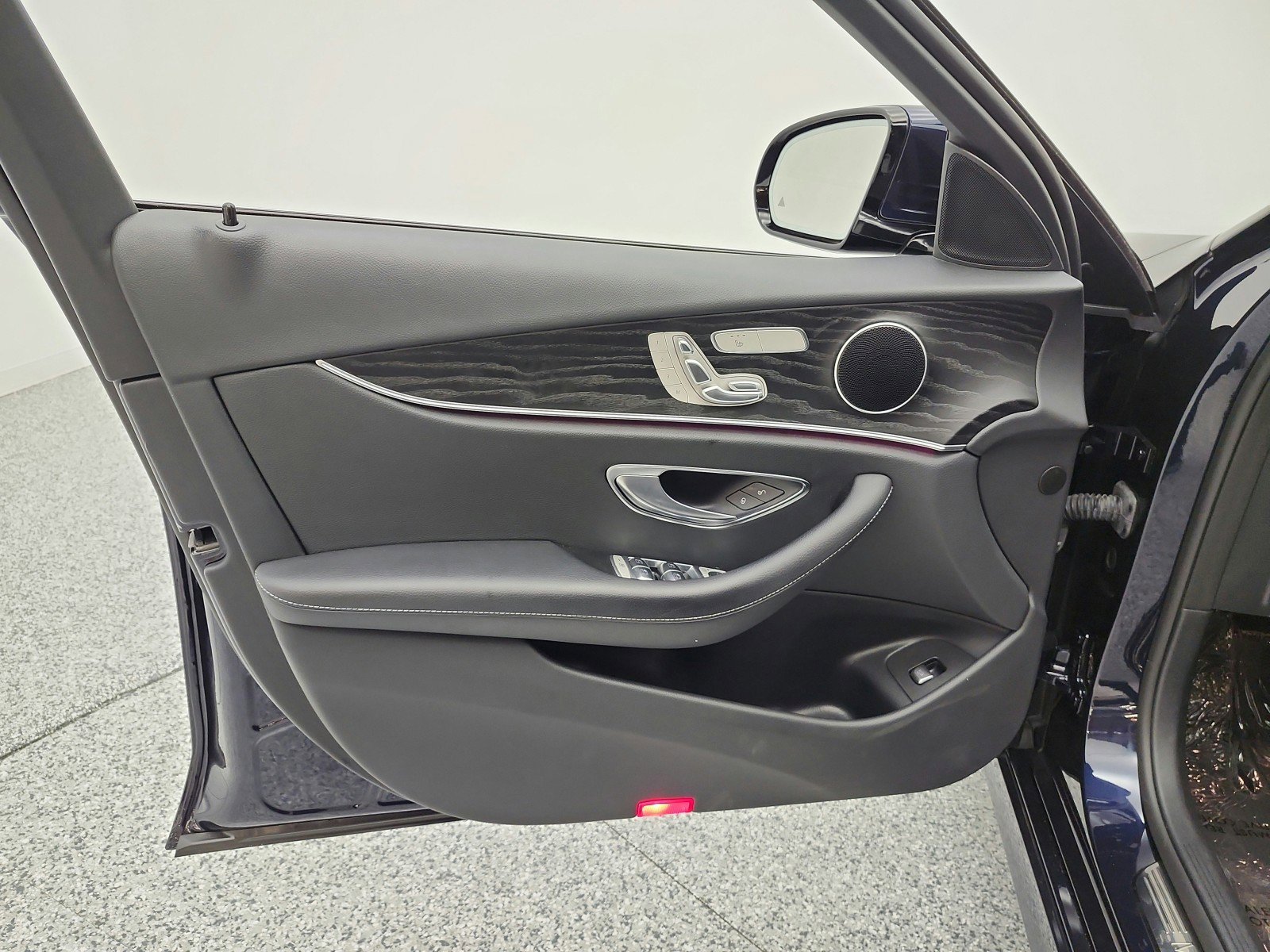 Used 2022 Mercedes-Benz E 350 Sedan image 15