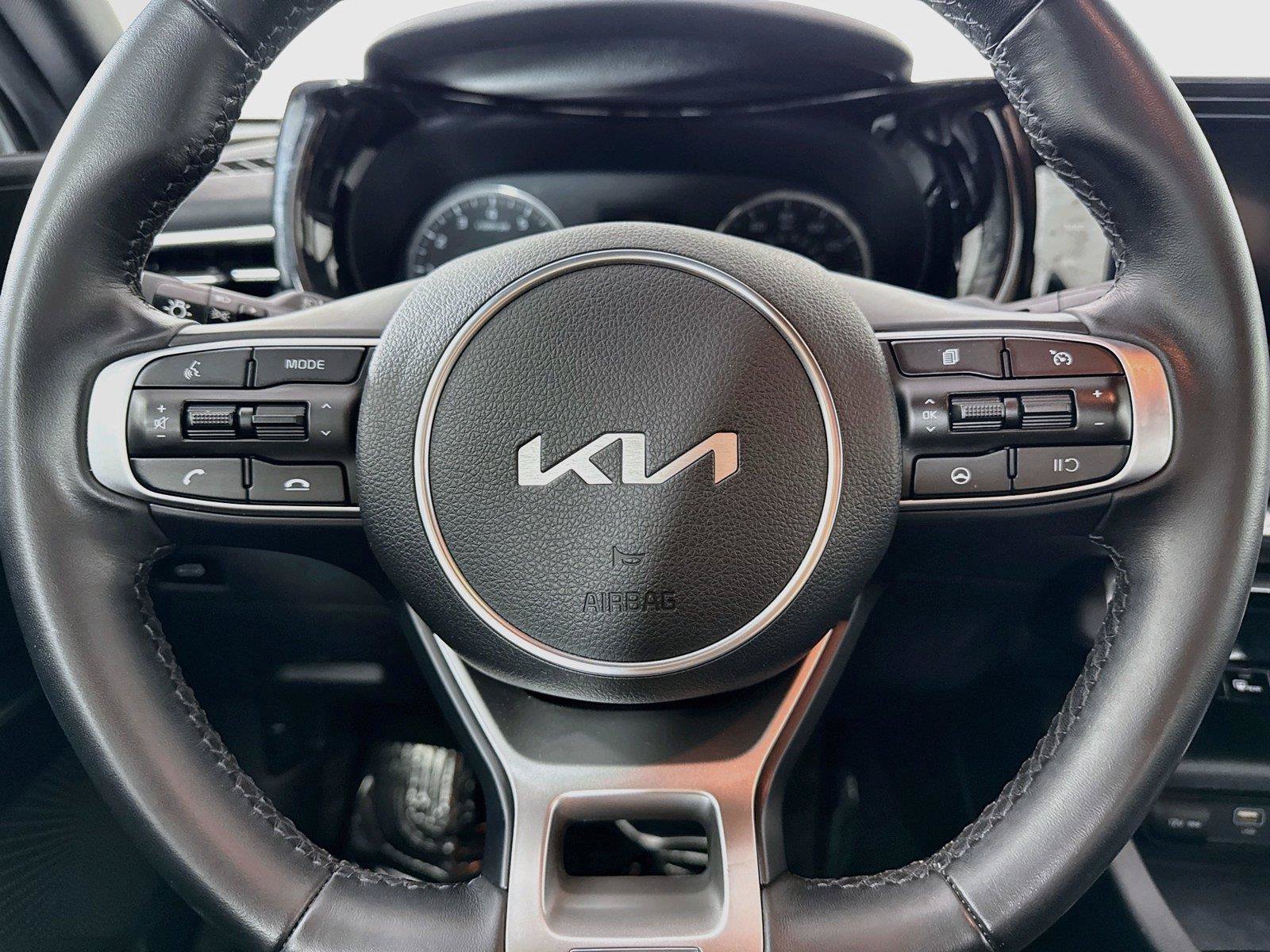 Used 2022 Kia K5 GT-Line FWD image 16