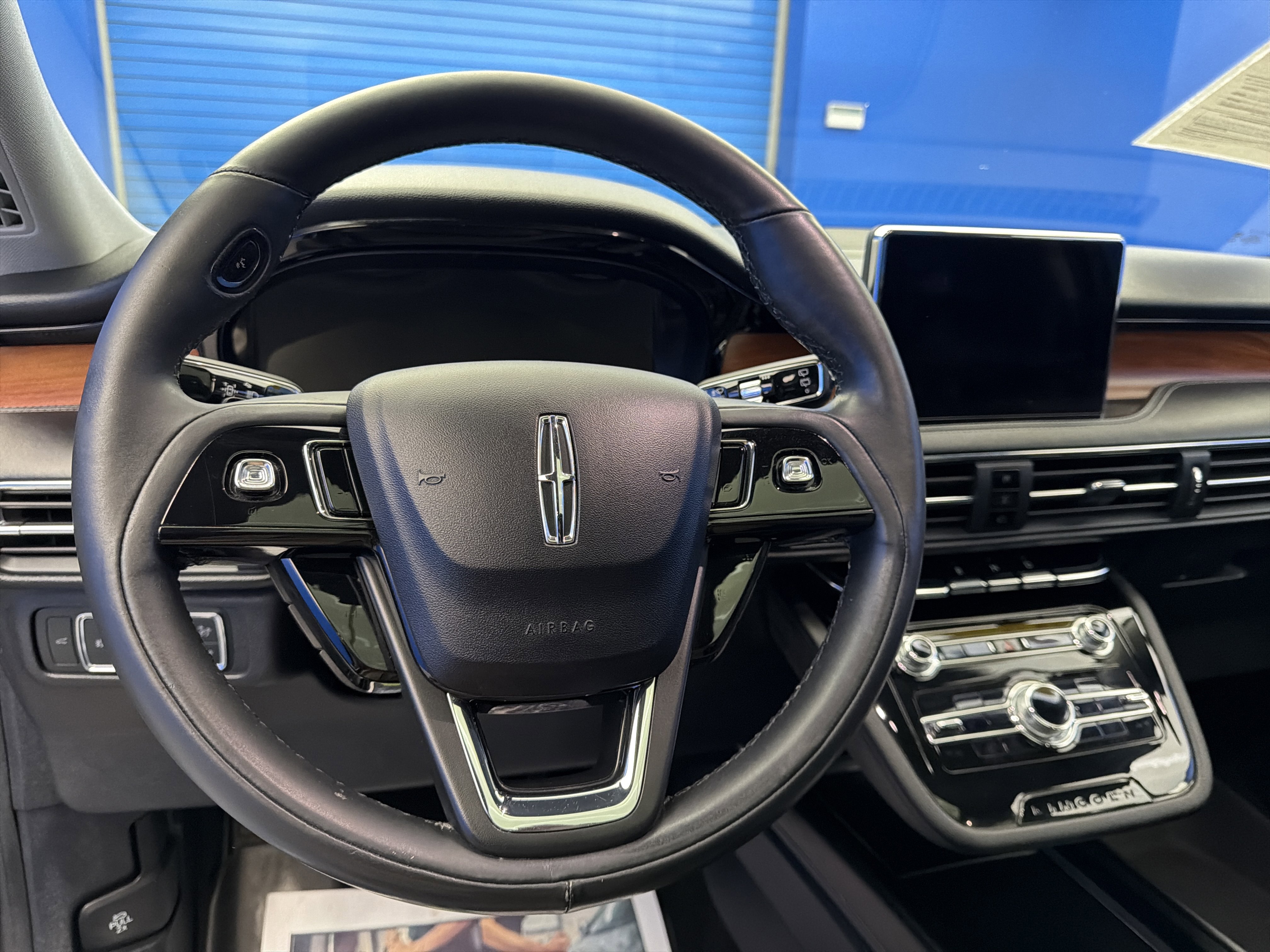 Used 2020 Lincoln Corsair Reserve w/ Equipment Group 201A image 14