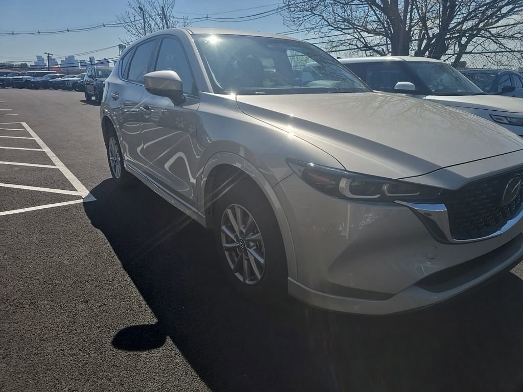 Used 2025 MAZDA CX-5 AWD 2.5 S w/ Preferred Package image 3