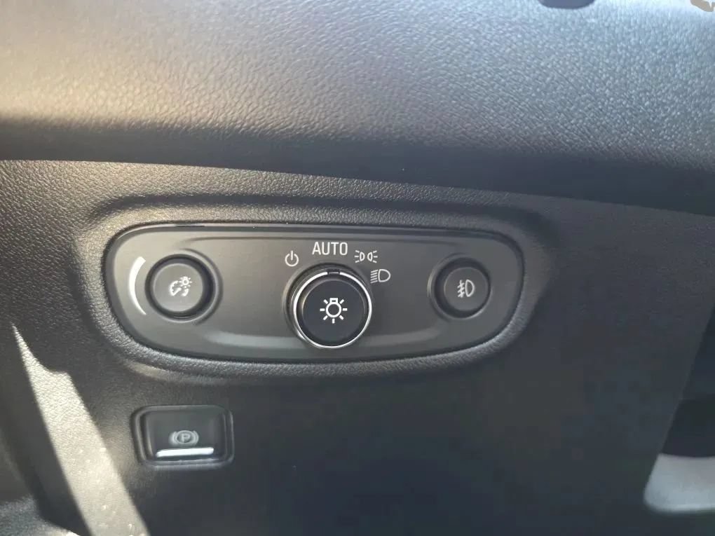 Used 2018 GMC Terrain SLT FWD image 24
