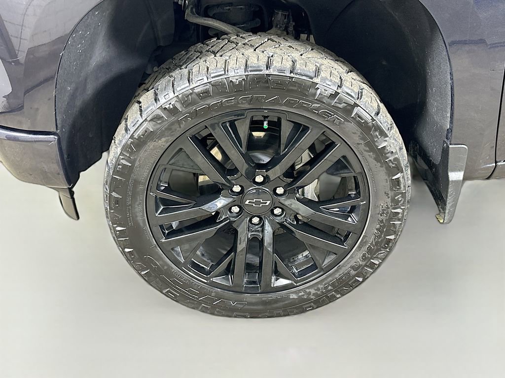 Used 2024 Chevrolet Silverado 1500 RST w/ Convenience Package II image 8