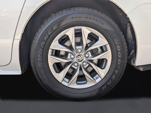 Used 2023 Toyota Sienna XLE FWD image 11