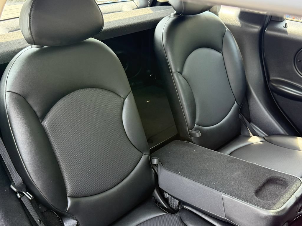 Used 2016 MINI Cooper Countryman FWD image 18