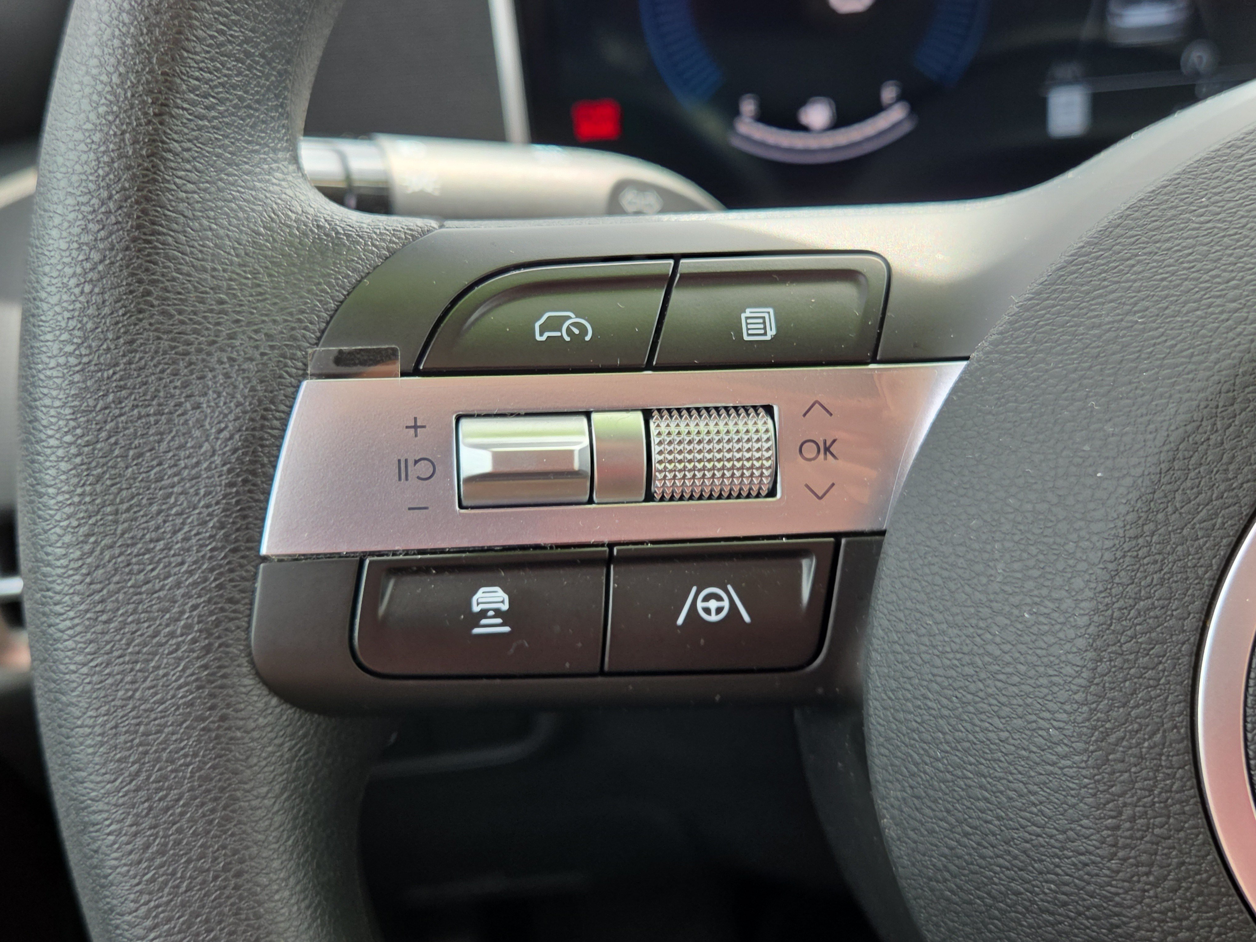 Used 2026 Hyundai Tucson SEL Plus FWD image 12
