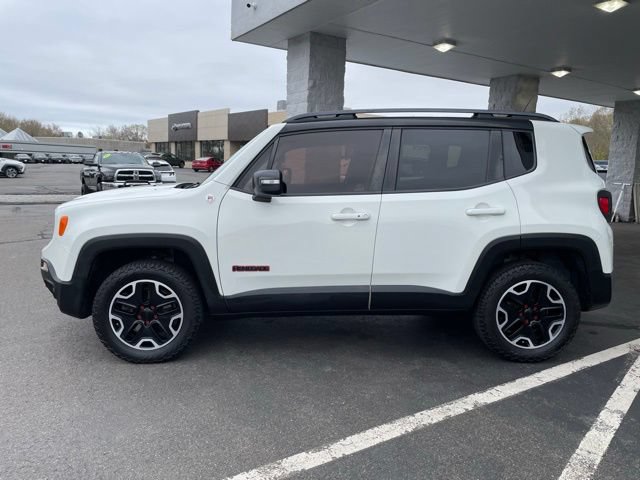 Used 2015 Jeep Renegade Trailhawk AWD/4WD image 9