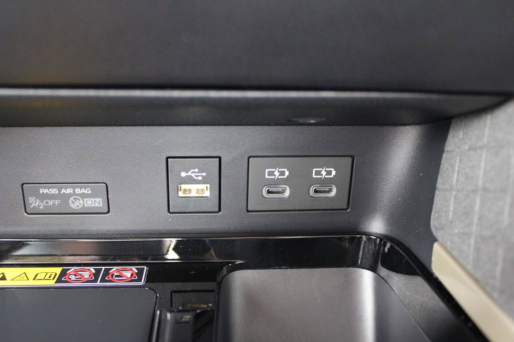 Used 2026 Toyota Camry XLE AWD/4WD image 22