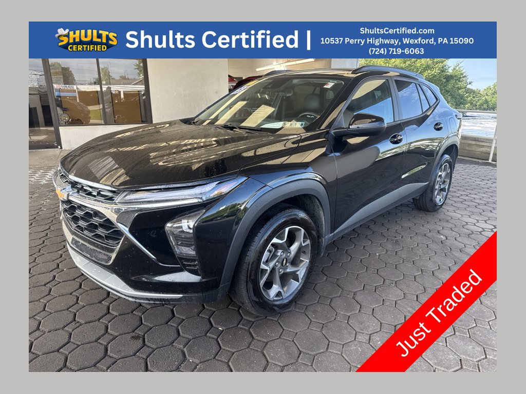 Used 2025 Chevrolet Trax LT w/ Driver Confidence Package