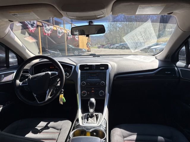 Used 2015 Ford Fusion SE w/ Equipment Group 201A image 13