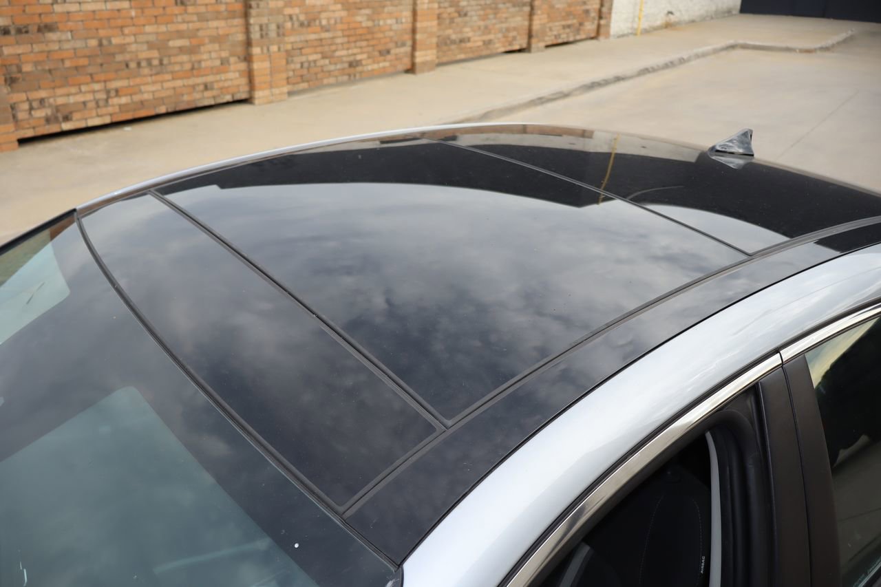 Used 2023 Hyundai Sonata SEL w/ Convenience Package FWD image 4