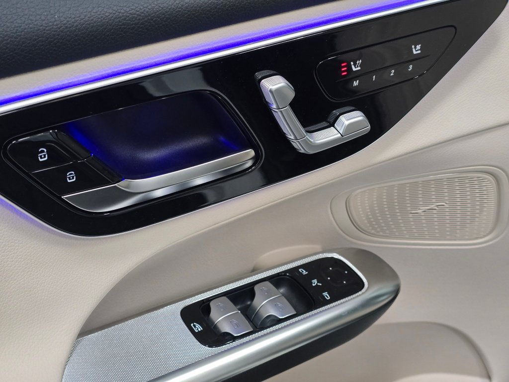 New 2026 Mercedes-Benz GLC 300 4MATIC image 32