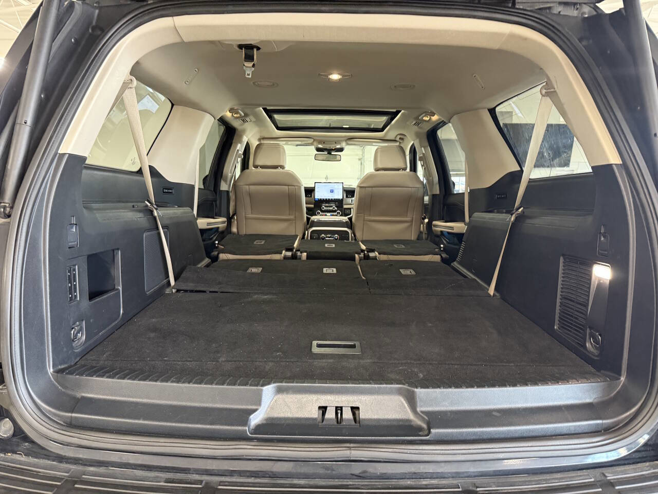 Used 2024 Ford Expedition Max Limited image 40