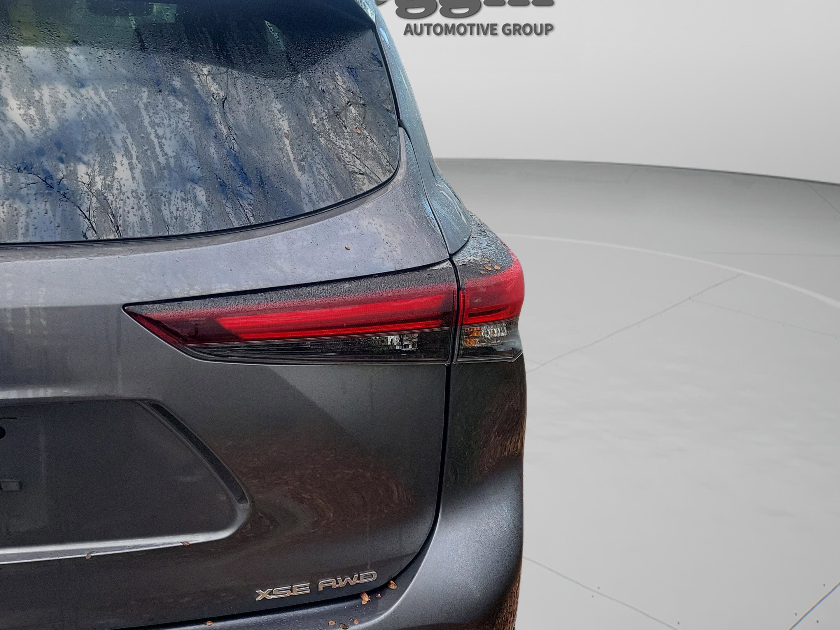 Used 2025 Toyota Highlander XSE image 14