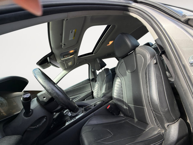 Used 2022 Hyundai Elantra Limited FWD image 9