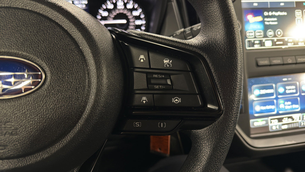 Certified 2025 Subaru Crosstrek 2.0i image 19
