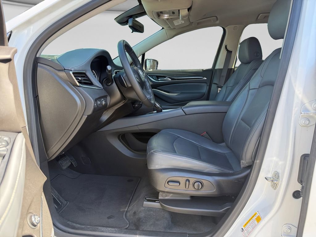 Used 2021 Buick Enclave Essence w/ Sound and Sites Package image 10