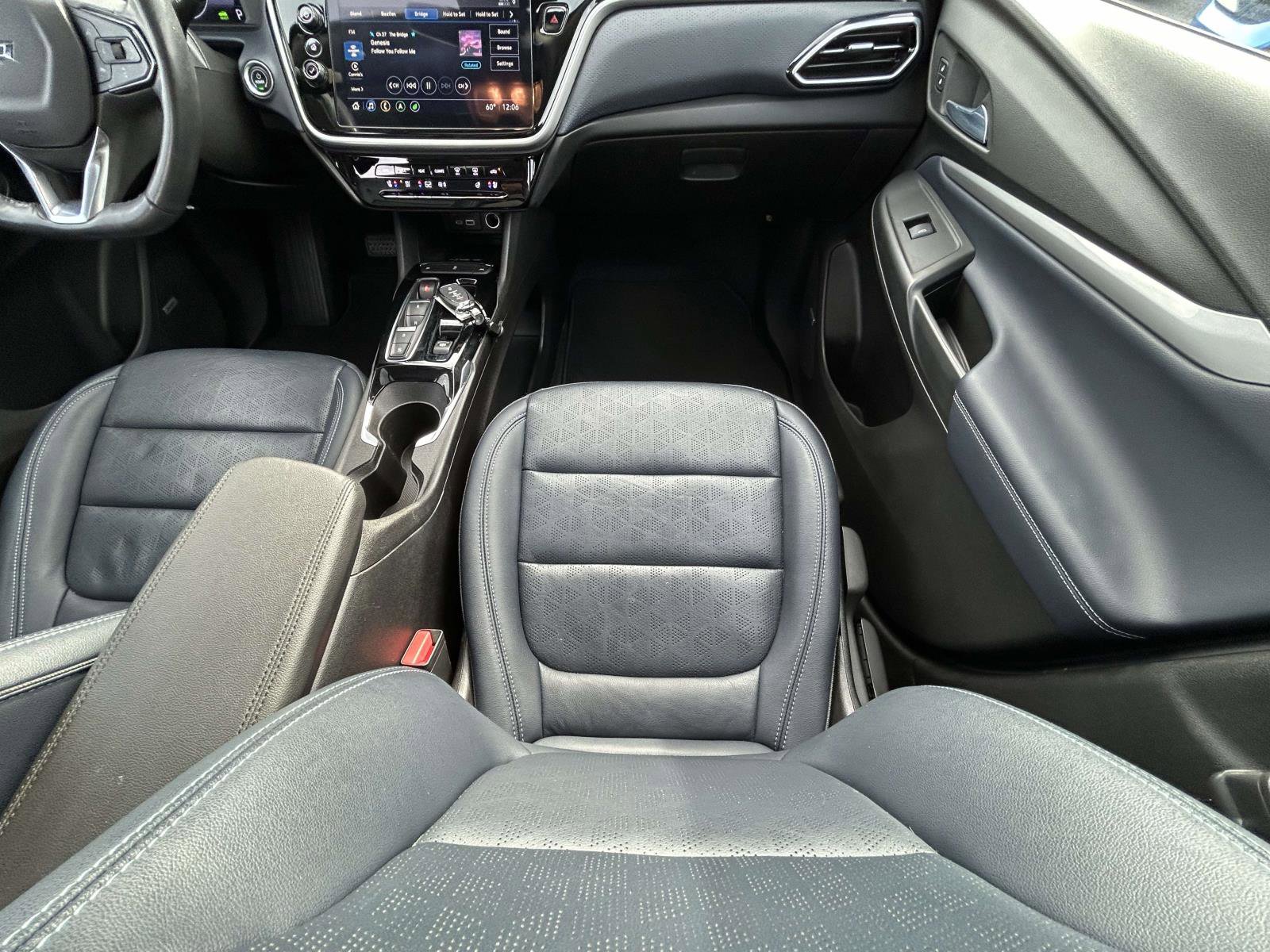 Used 2022 Chevrolet Bolt EUV Premier w/ Sun & Sound Package image 15