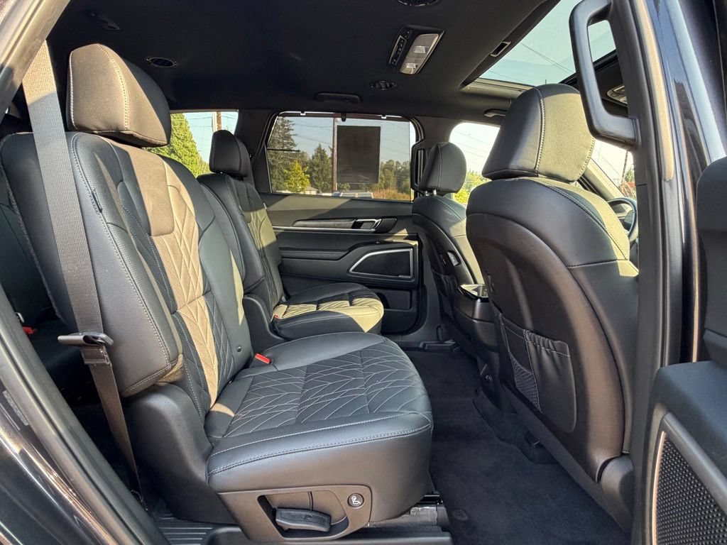 Used 2025 Kia Telluride EX X-Line AWD/4WD image 32