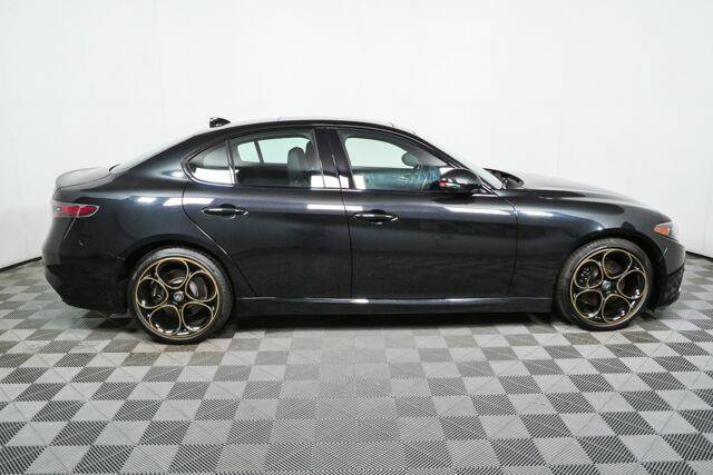 Used 2025 Alfa Romeo Giulia w/ Driving Assist Package RWD image 34