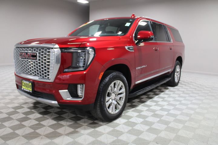 Used 2024 GMC Yukon XL Denali w/ Max Trailering Package image 7