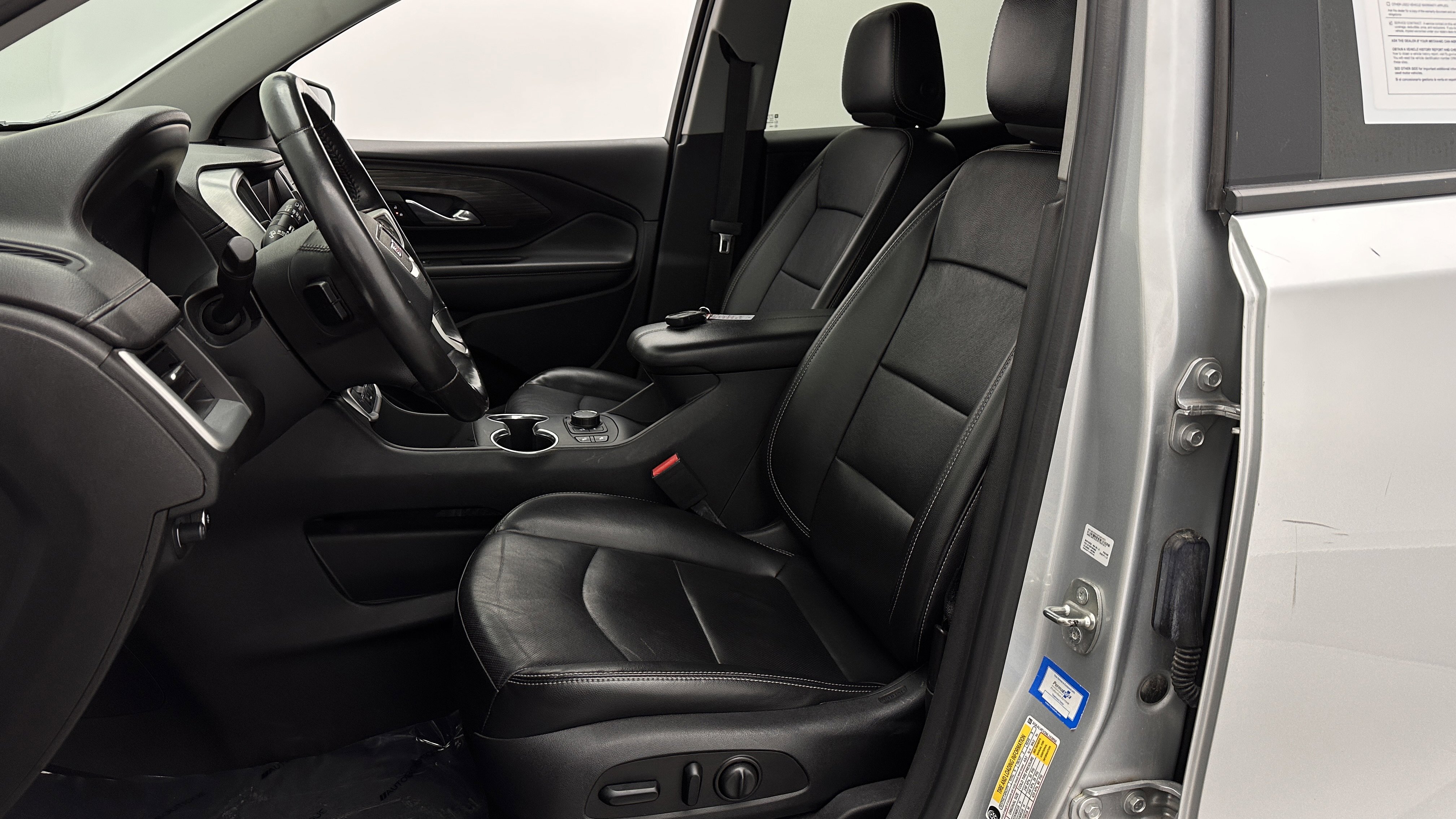 Used 2022 GMC Terrain SLT image 14