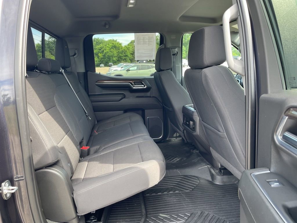 Used 2024 Chevrolet Silverado 1500 LT Trail Boss w/ Convenience Package II image 29