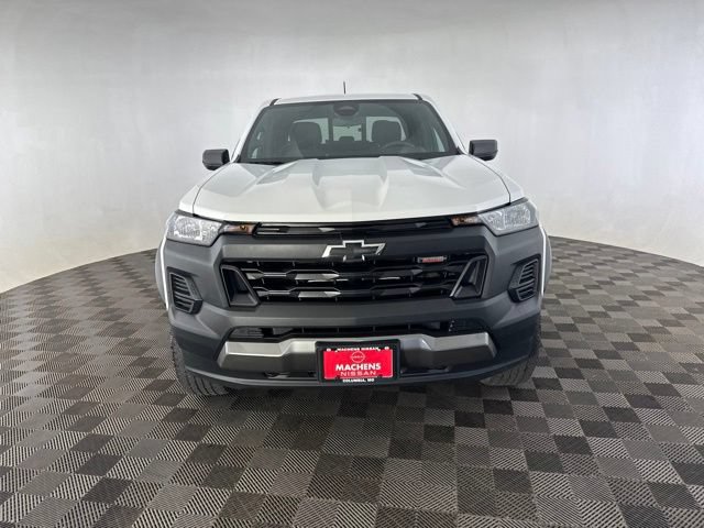 Used 2024 Chevrolet Colorado Trail Boss w/ Advanced Trailering Package AWD/4WD image 2