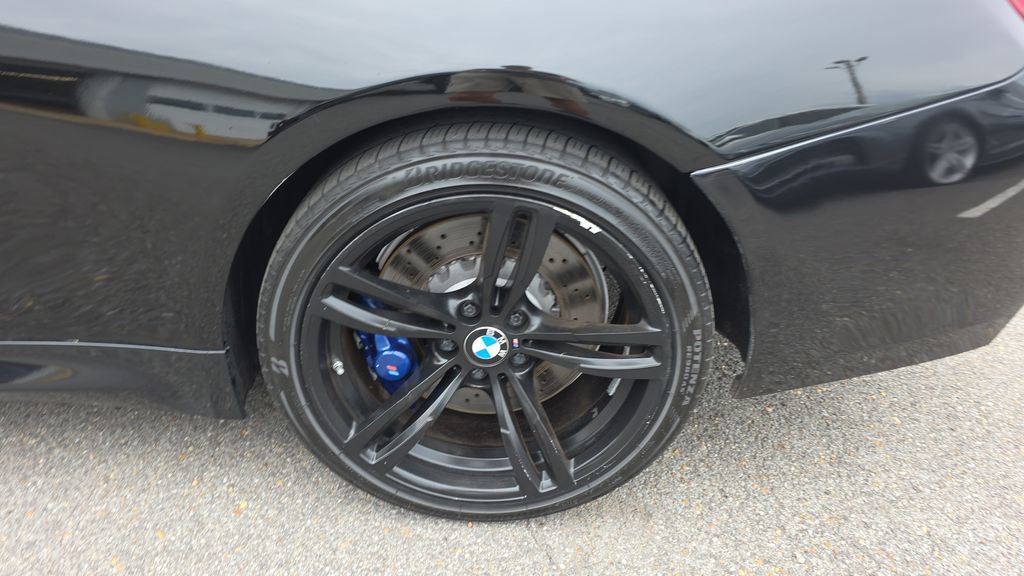 Used 2015 BMW M4 Convertible RWD image 10