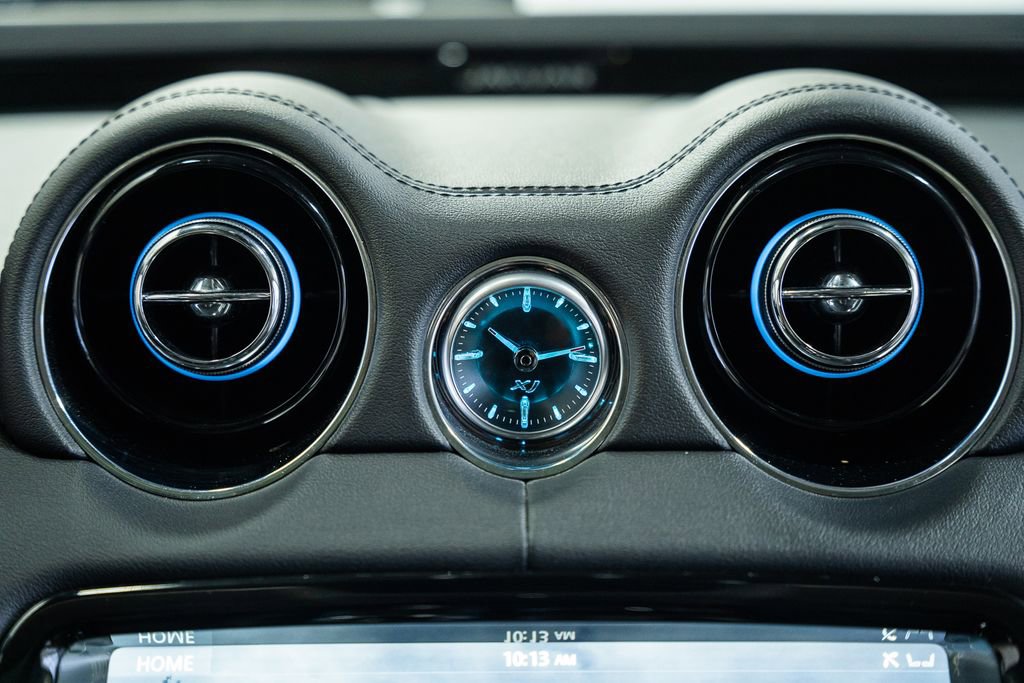 Used 2019 Jaguar XJ R-Sport image 28