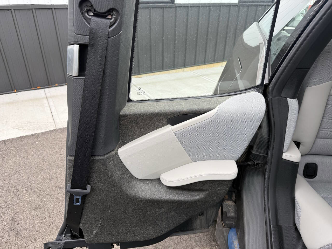 Used 2014 BMW i3 w/ Range Extender image 15