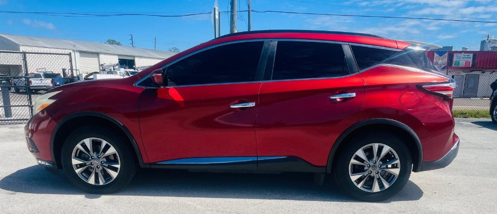 Used 2016 Nissan Murano SV FWD image 2